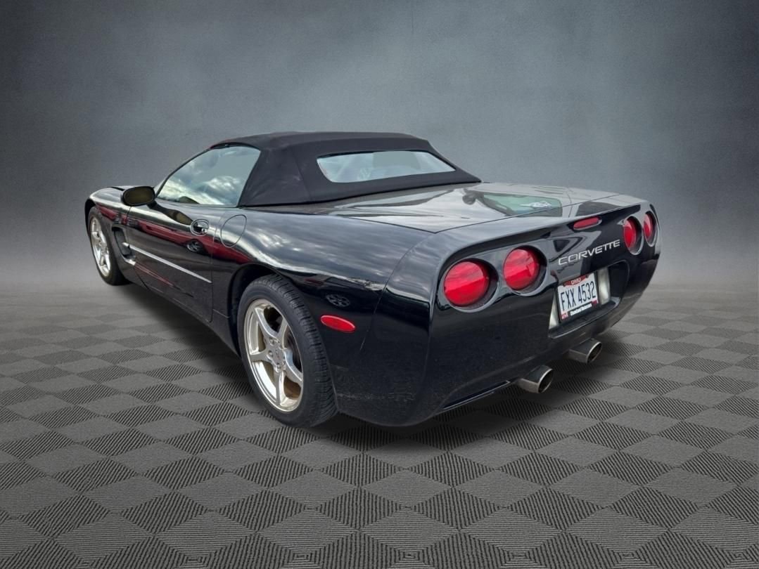 Used 2003 Chevrolet Corvette Convertible w/ Preferred Equipment Group1 RWD image 3