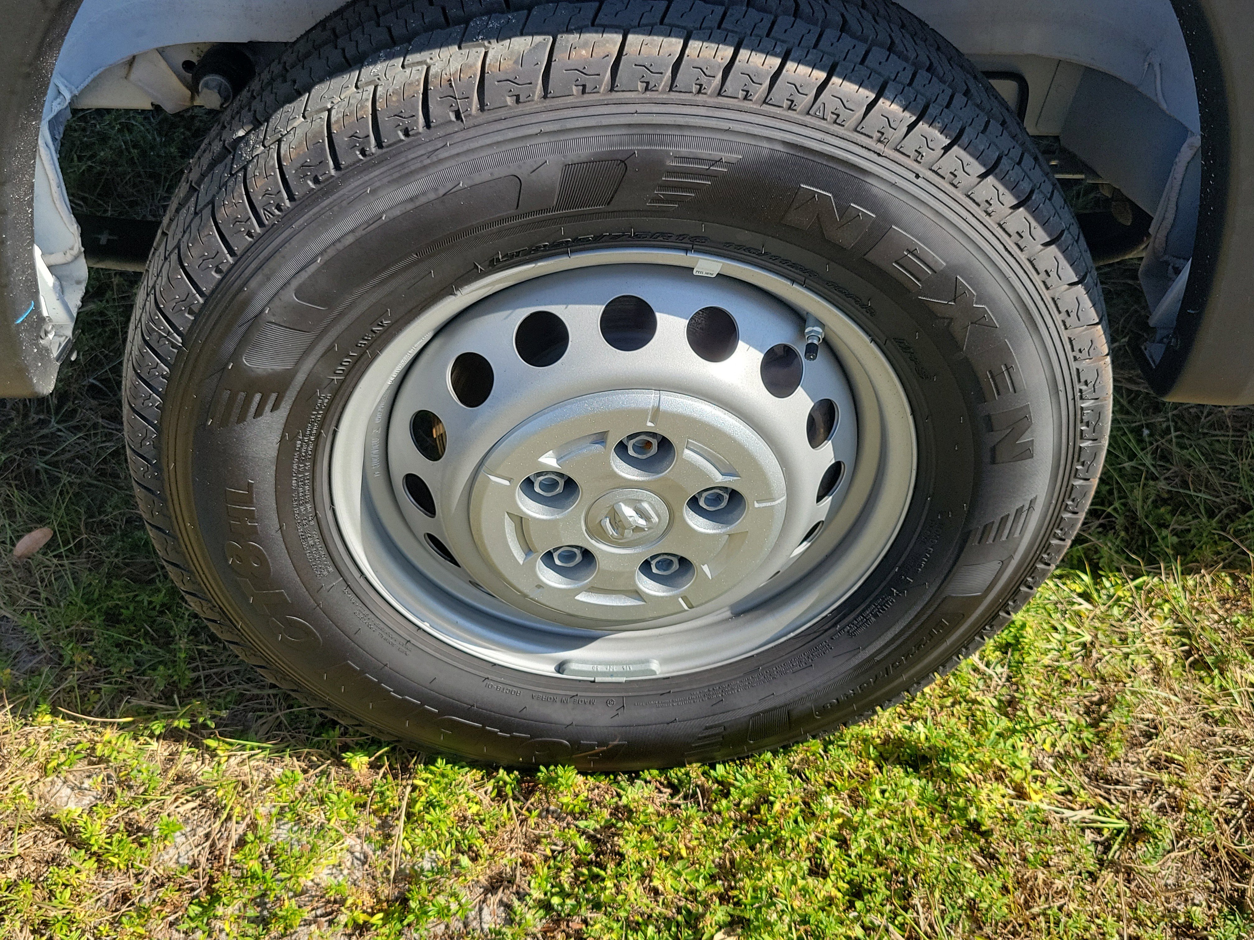 Used 2024 RAM ProMaster 3500 w/ Delivery Van Package image 5