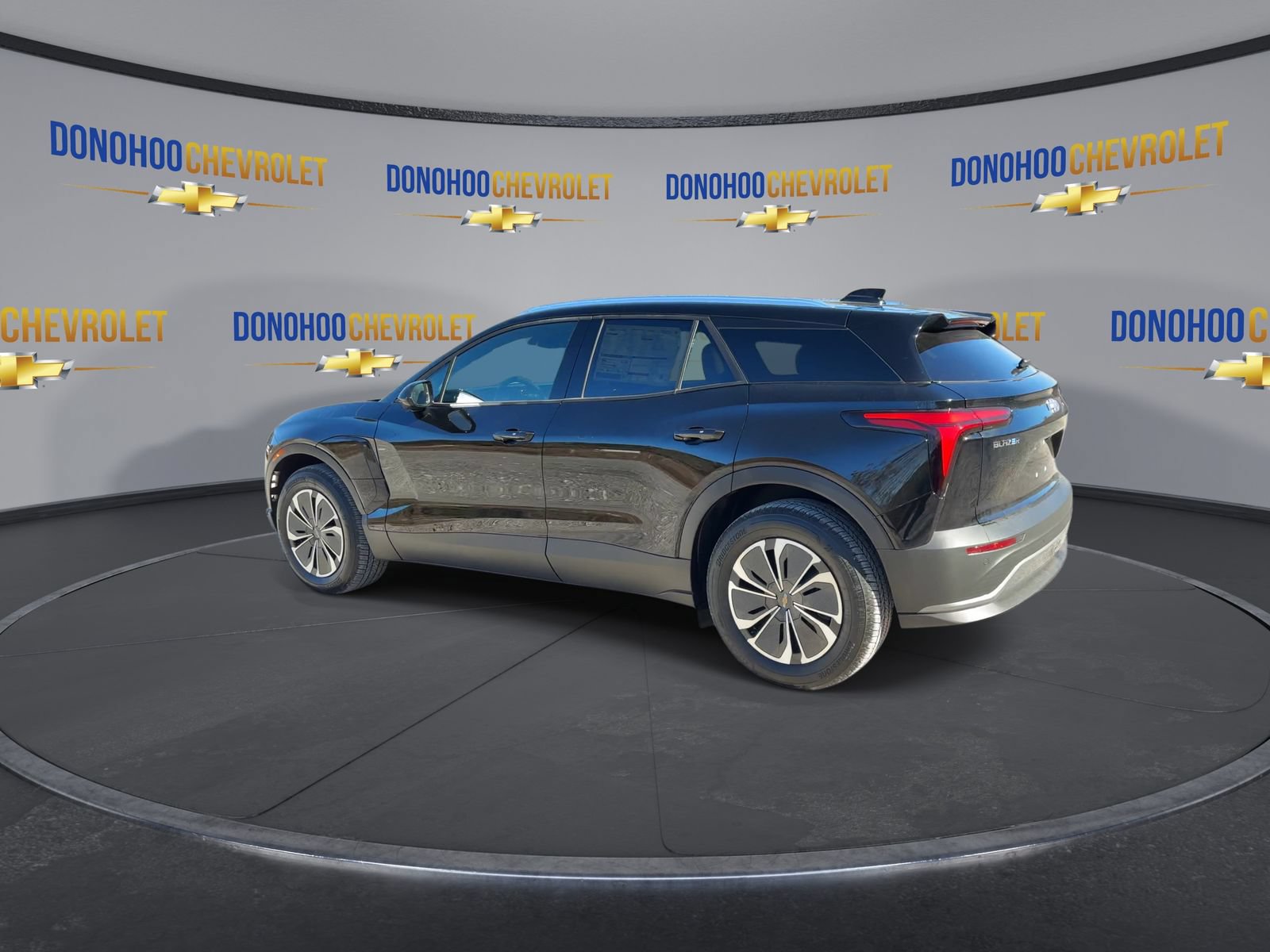New 2025 Chevrolet Blazer EV LT AWD/4WD image 9