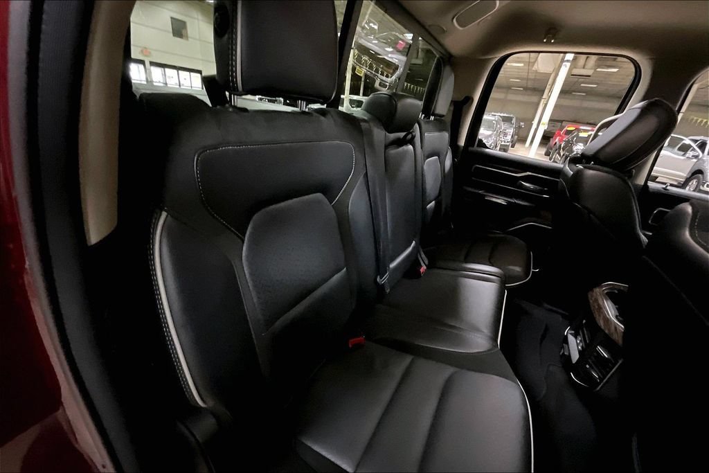 Used 2020 RAM 1500 Laramie AWD/4WD image 25