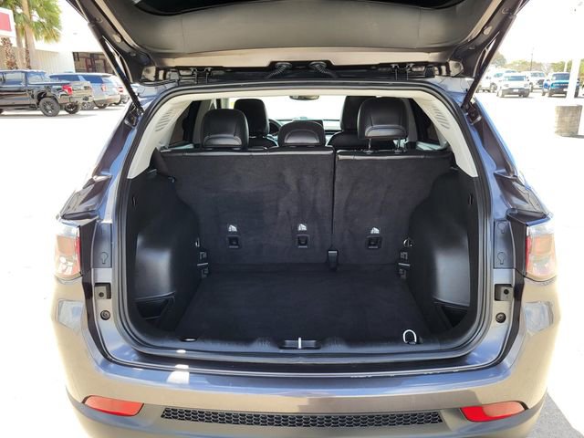 Used 2022 Jeep Compass Latitude image 23