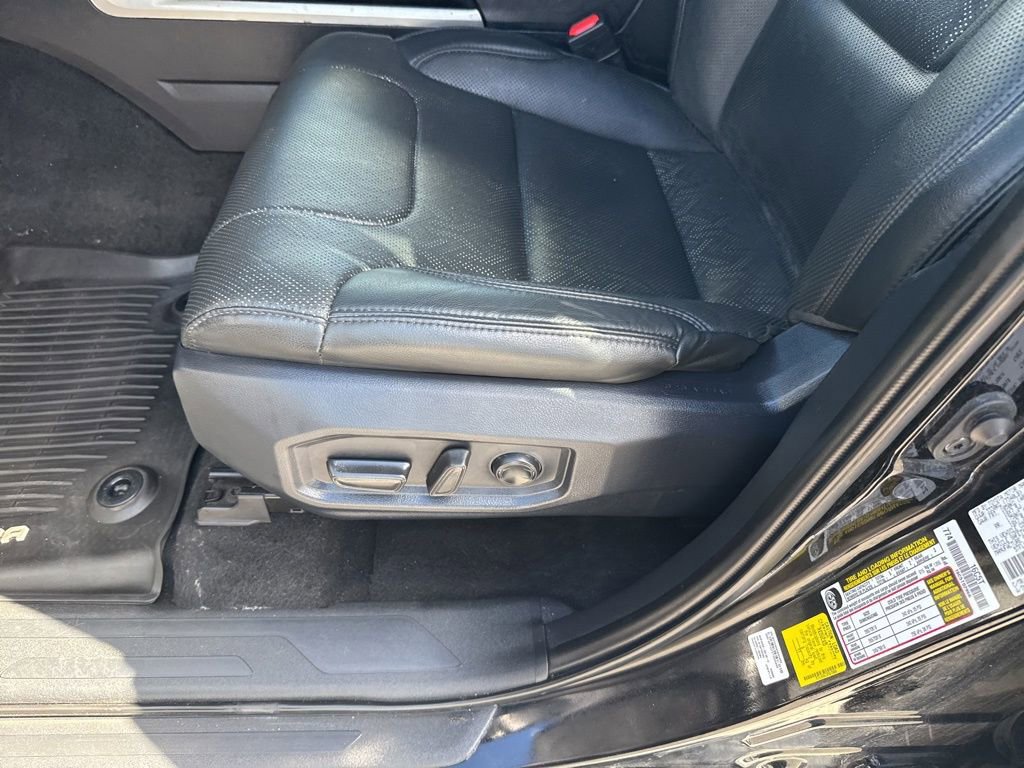 Used 2023 Toyota Tundra SR5 w/ SR5 Premium Package image 19
