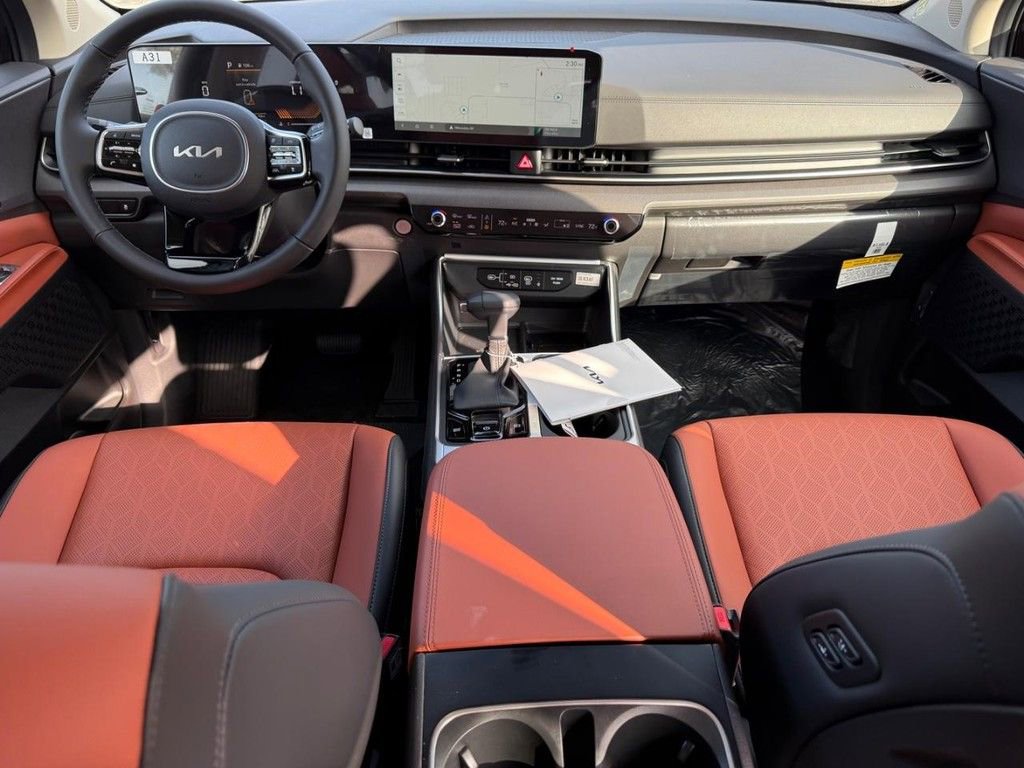 New 2026 Kia Carnival EX image 8