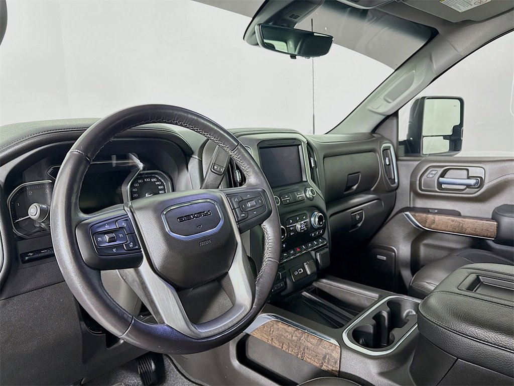 Used 2022 GMC Sierra 2500 Denali w/ Denali Ultimate Package image 3