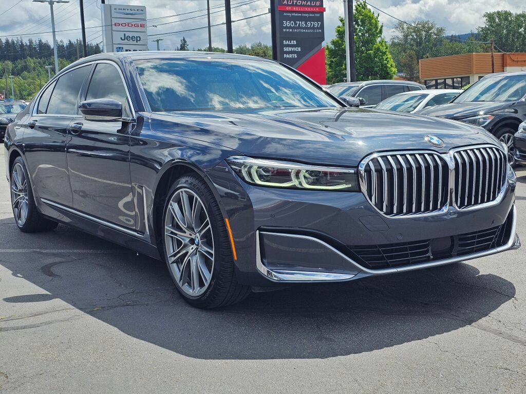 Used 2020 BMW 740i w/ Premium Package RWD image 7