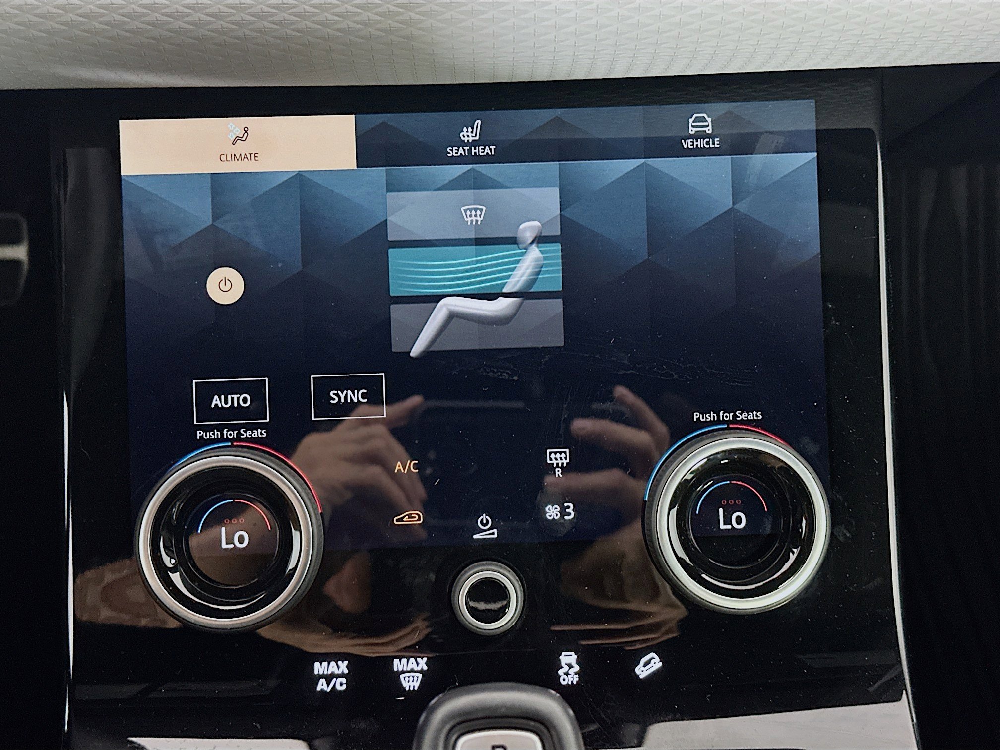 Used 2023 Land Rover Range Rover Evoque R-Dynamic S image 23