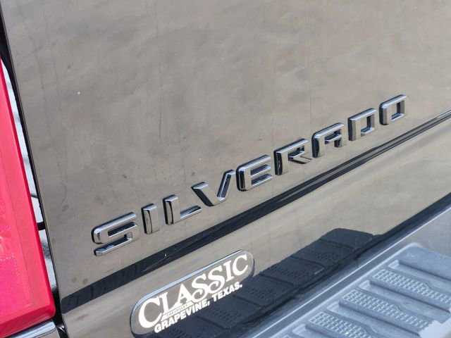 Used 2024 Chevrolet Silverado 2500 Custom w/ Custom Value Package image 10