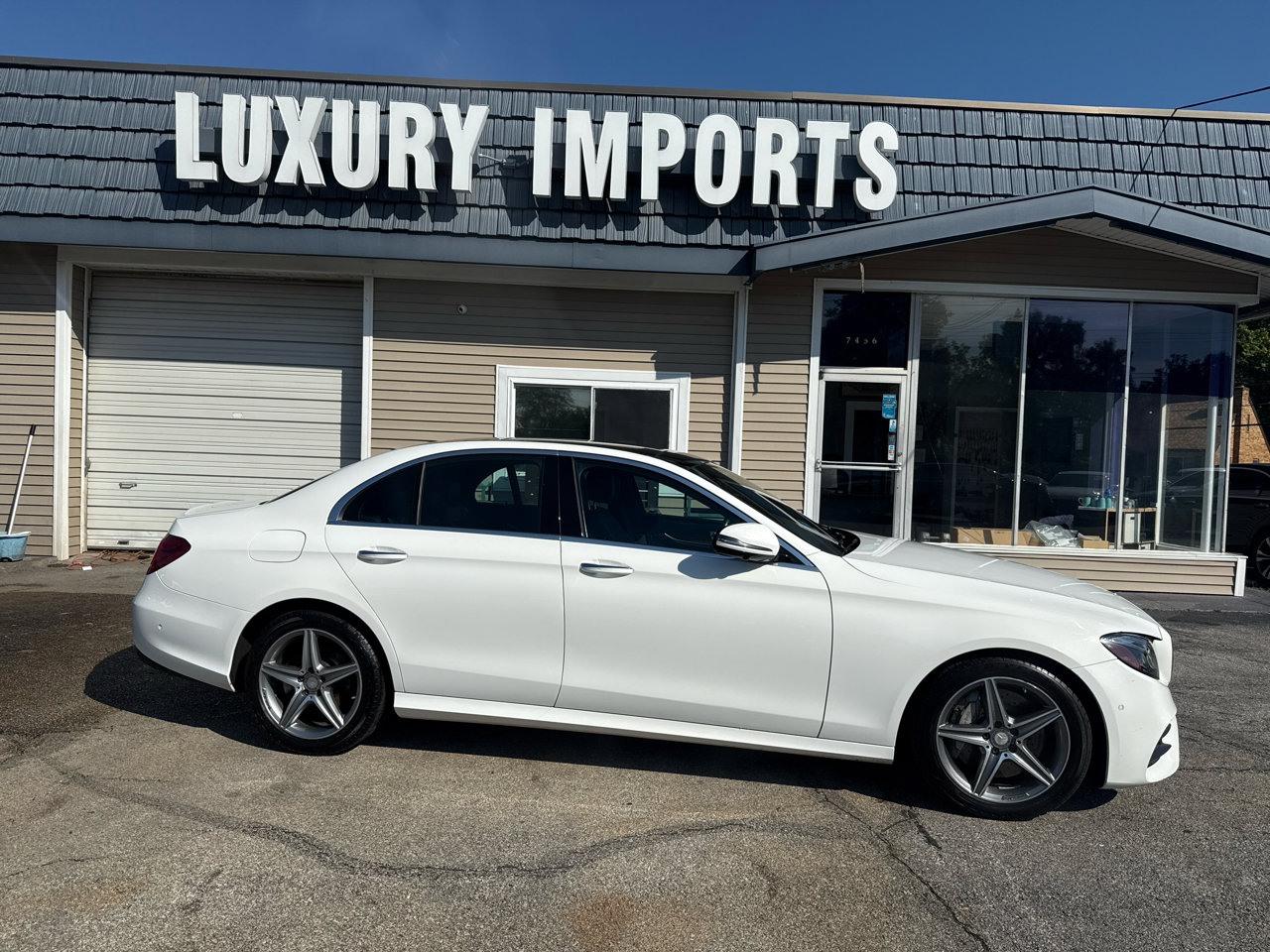 Used 2017 Mercedes-Benz E 300 4MATIC w/ Premium 3 Package image 3