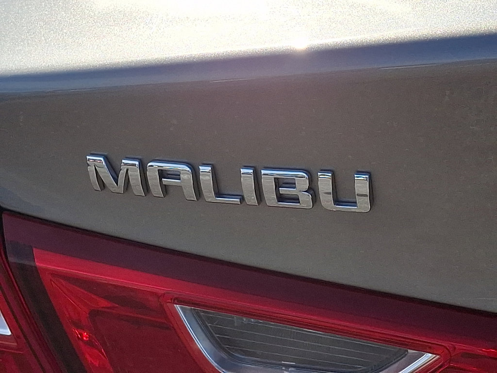 Used 2024 Chevrolet Malibu LT image 17