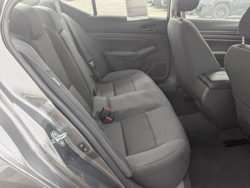Used 2025 Nissan Altima 2.5 SV w/ SV Special Edition Package AWD/4WD image 28