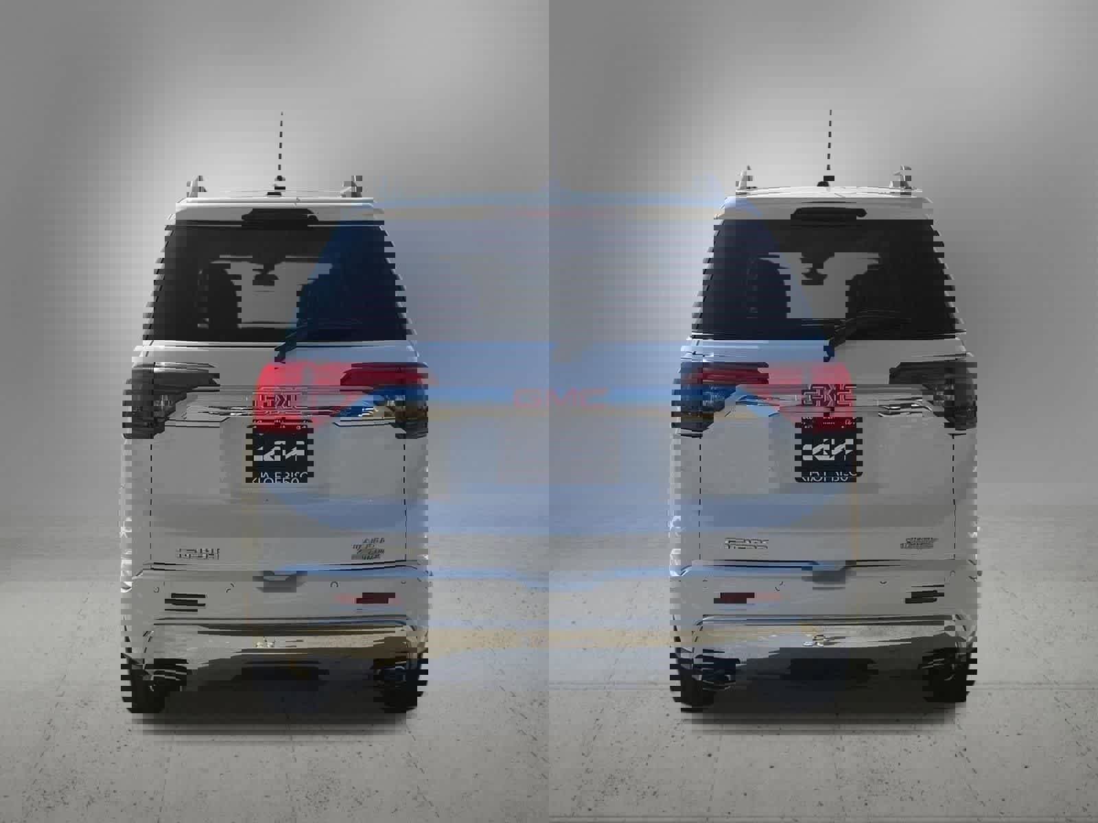 Used 2018 GMC Acadia Denali w/ Technology Package image 5