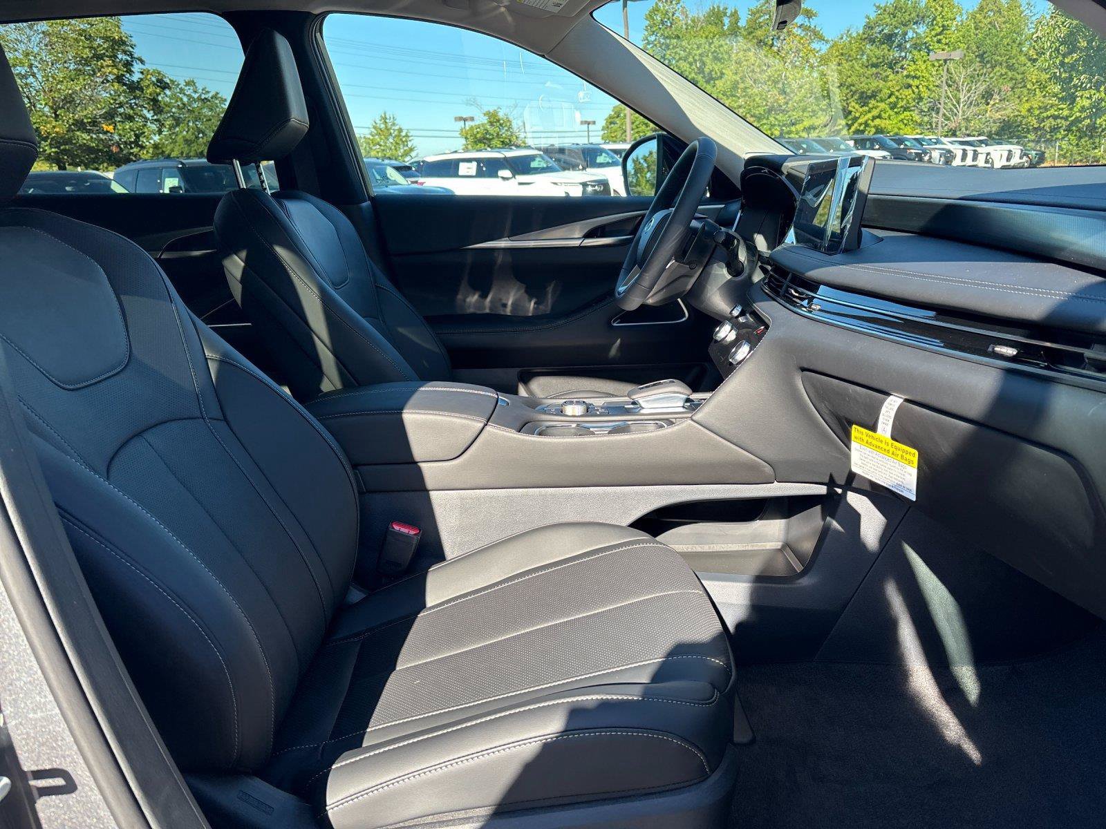 New 2027 INFINITI QX60 Luxe AWD/4WD image 41