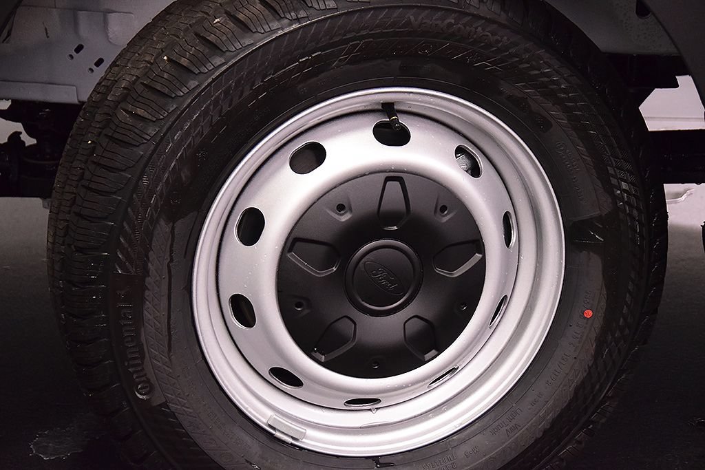 New 2026 Ford Transit 150 148 Medium Roof RWD image 9