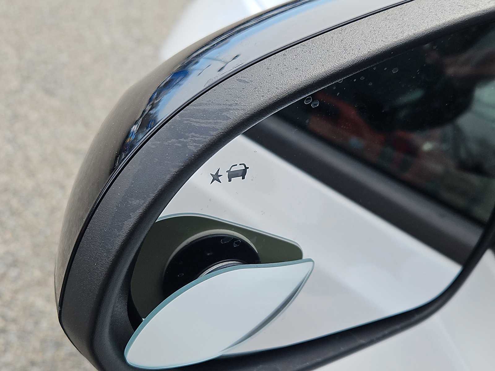 Used 2020 Buick Encore GX Essence w/ Experience Buick Package image 27