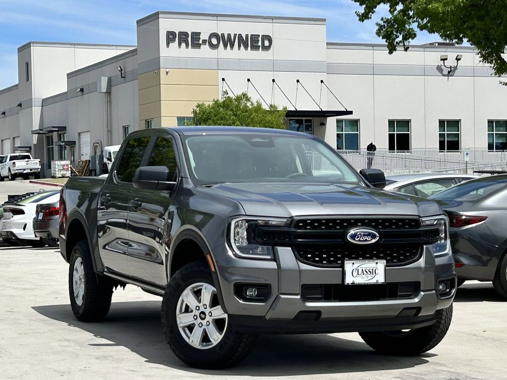 Used 2025 Ford Ranger XL image 2