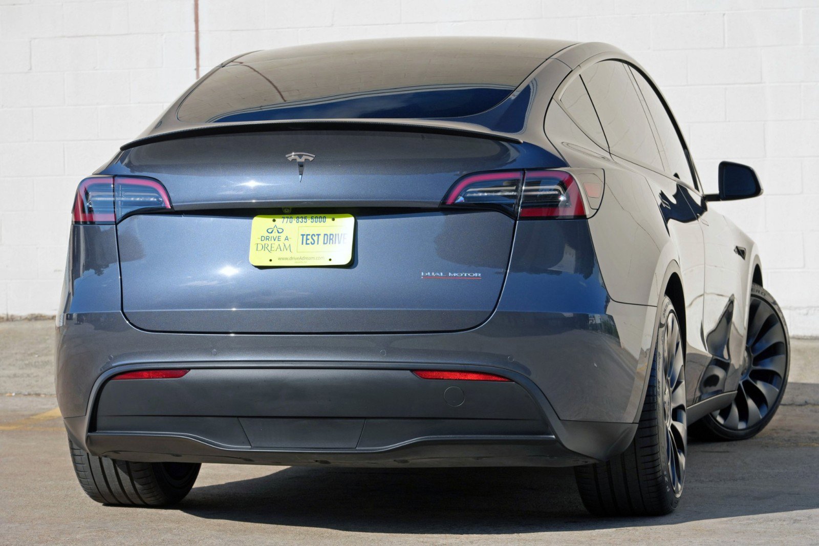 Used 2022 Tesla Model Y Performance AWD/4WD image 5