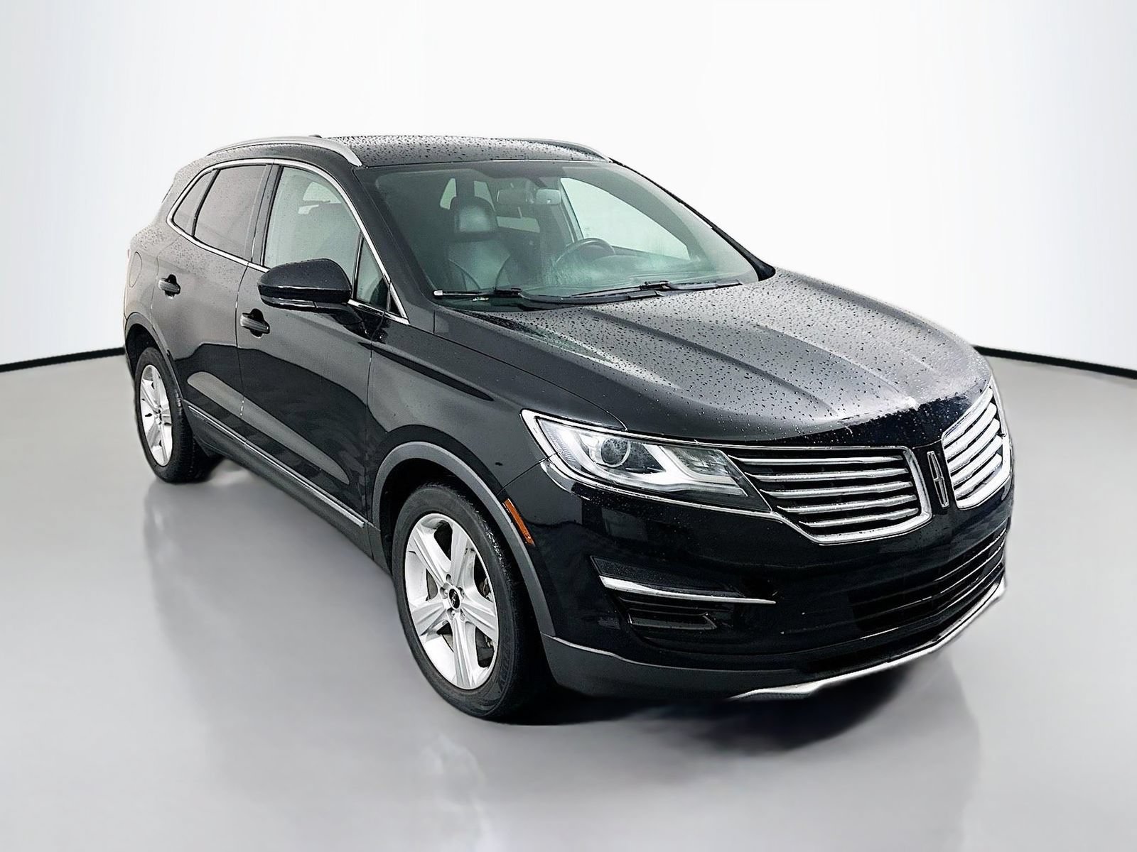 Used 2018 Lincoln MKC Premiere FWD image 1