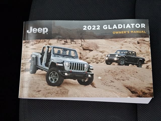 Used 2022 Jeep Gladiator Sport AWD/4WD image 25