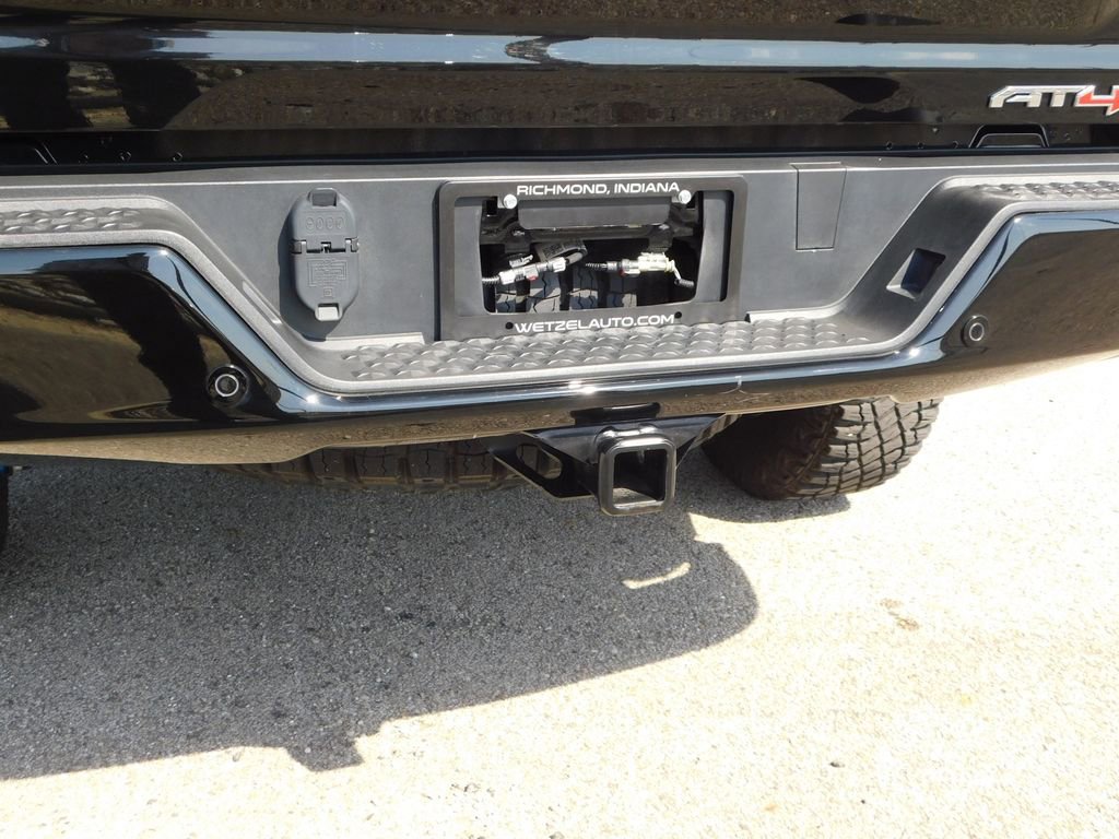 Used 2023 GMC Canyon AT4X image 7