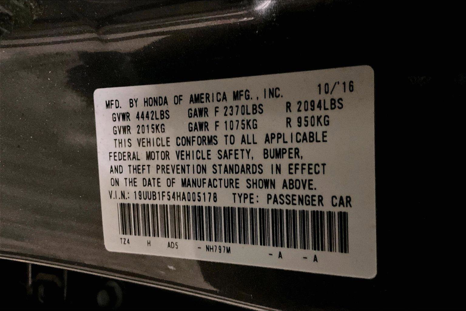 Used 2017 Acura TLX w/ Technology Package image 32