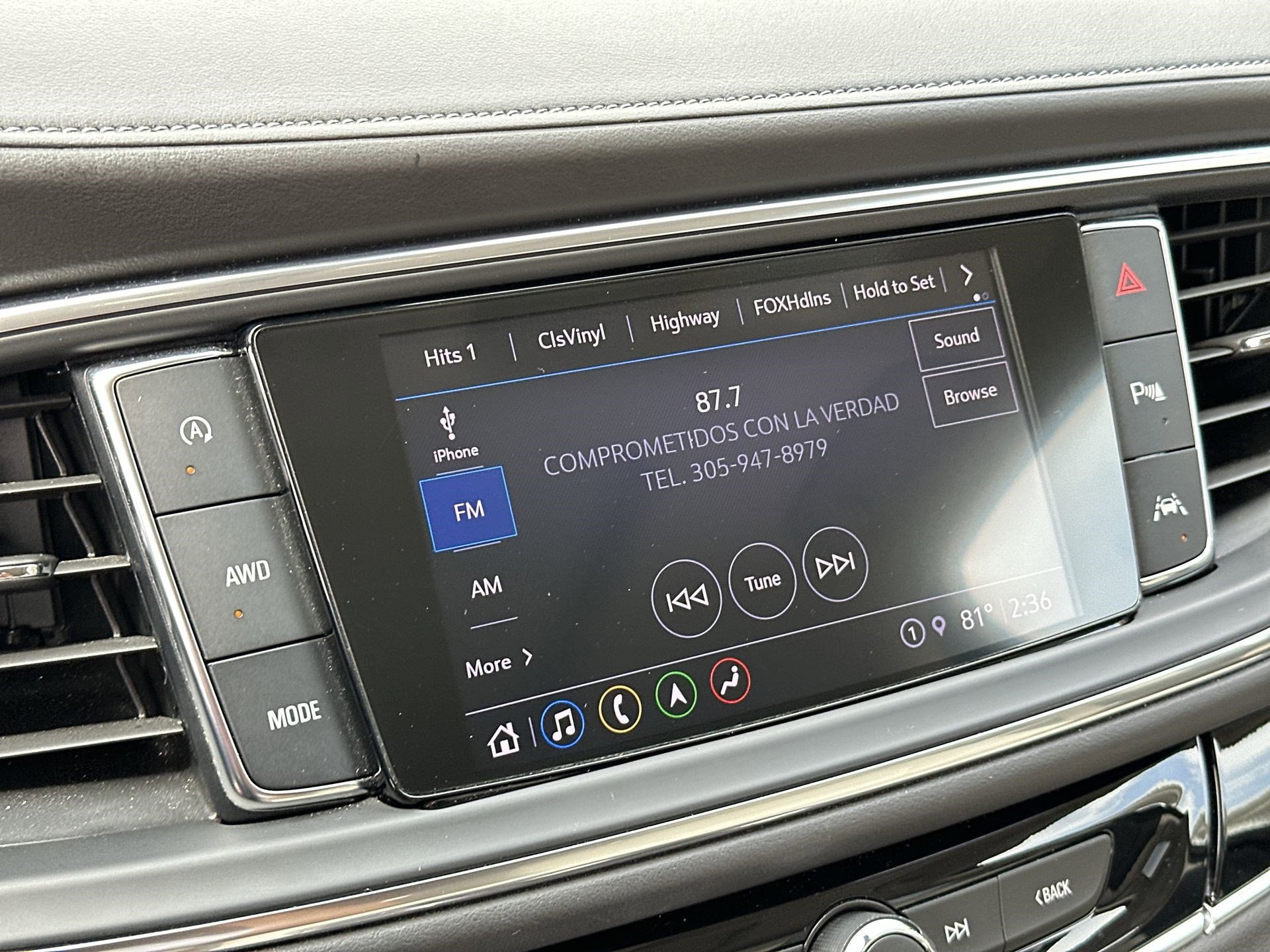 Used 2022 Buick Enclave Avenir w/ Avenir Technology Package AWD/4WD image 12
