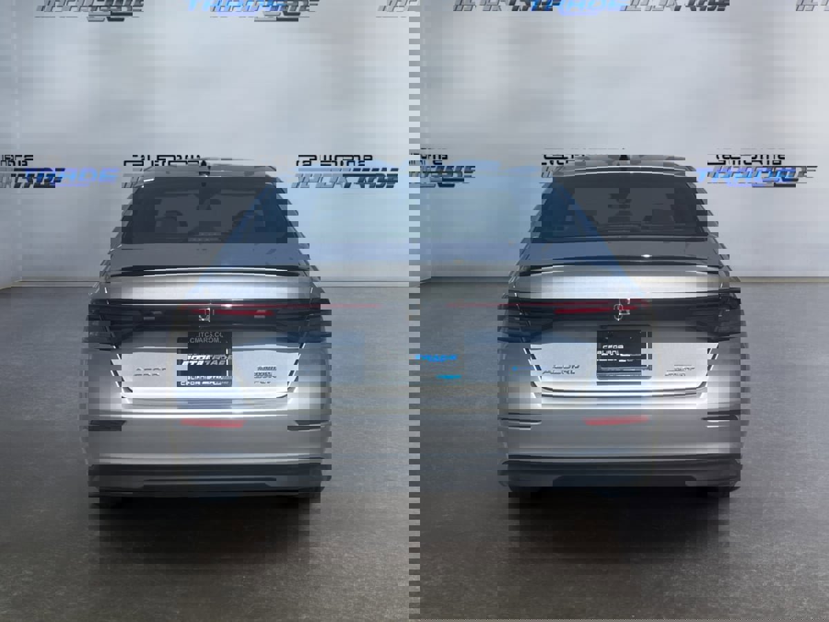 Used 2023 Honda Accord Sport image 6