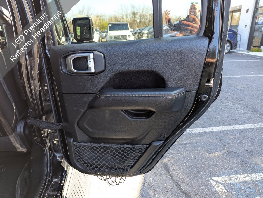 Used 2021 Jeep Gladiator Overland AWD/4WD image 40