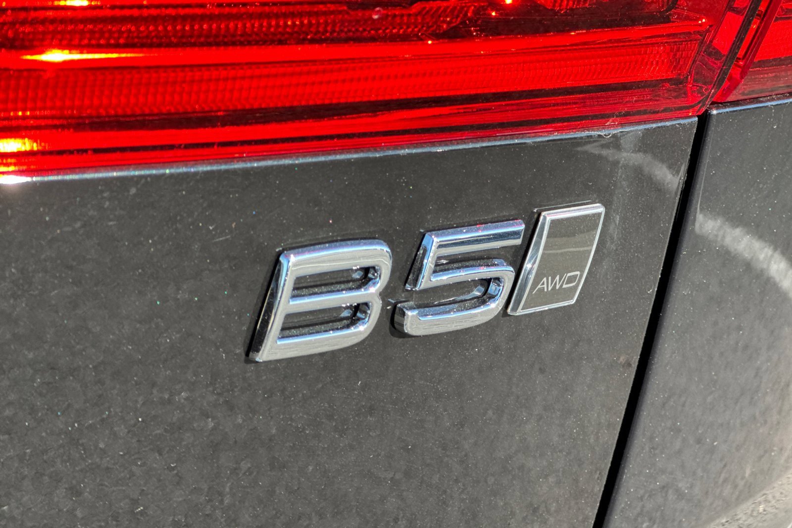 New 2025 Volvo XC60 B5 Ultra w/ Protection Package Premier image 26