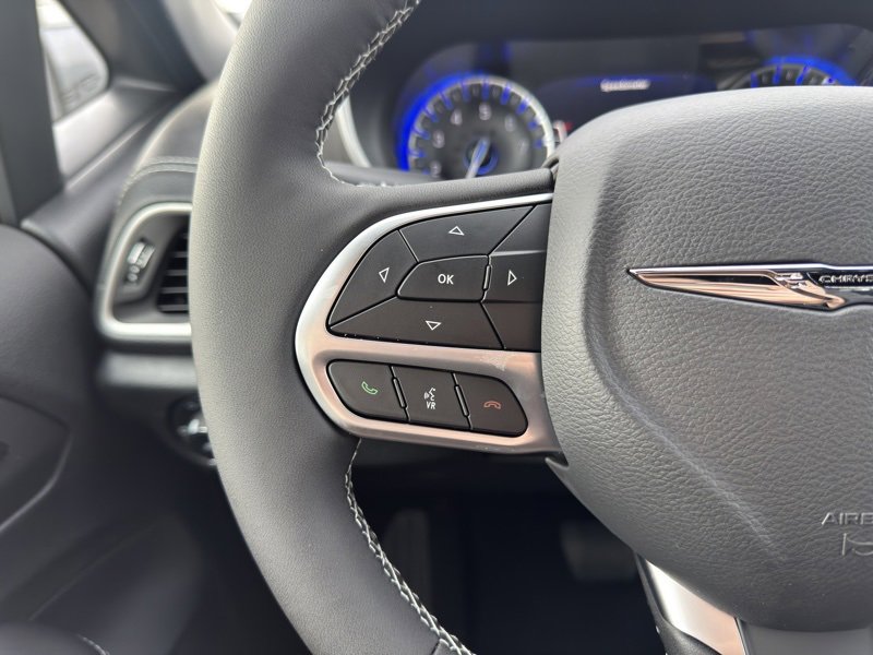 New 2026 Chrysler Pacifica Select image 26