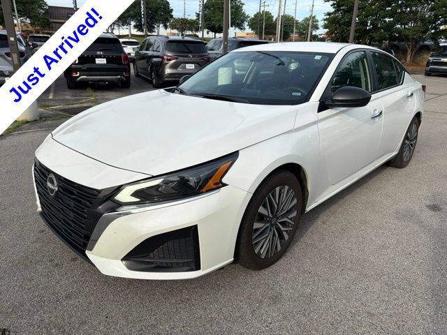 Used 2024 Nissan Altima 2.5 SV FWD image 7