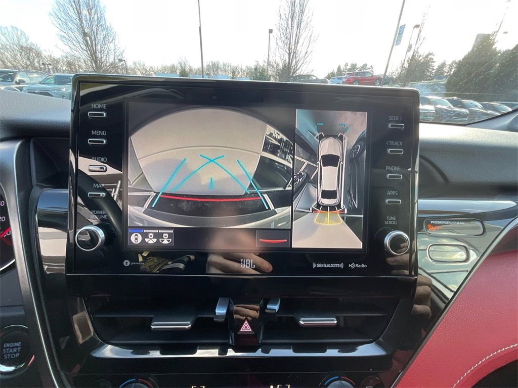 Used 2022 Toyota Camry XSE image 18