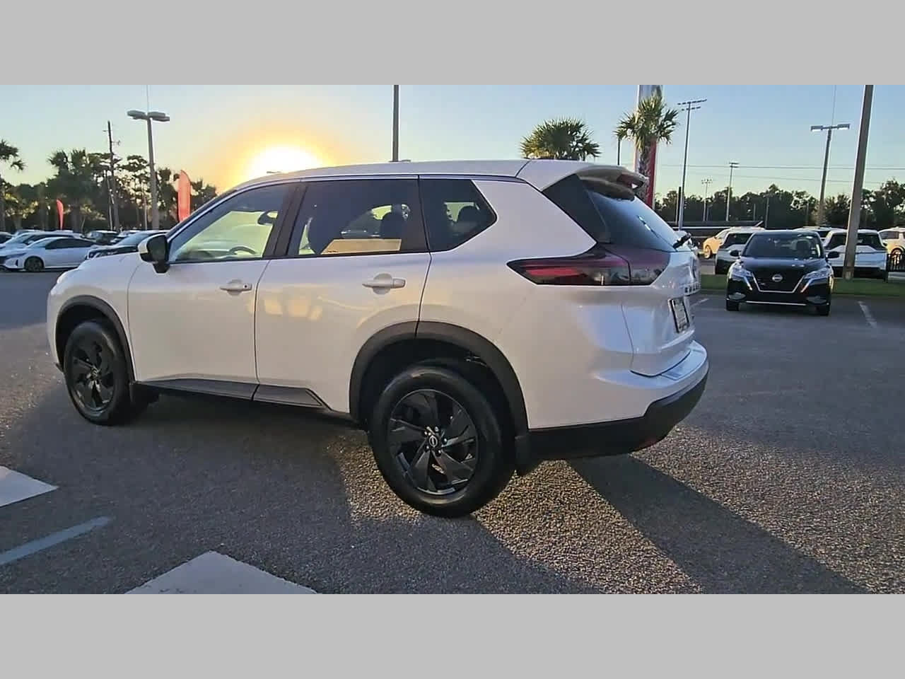 Used 2026 Nissan Rogue SV AWD/4WD image 28
