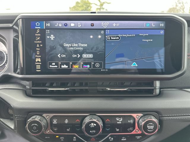 Used 2024 Jeep Wrangler Unlimited Rubicon 392 AWD/4WD image 21