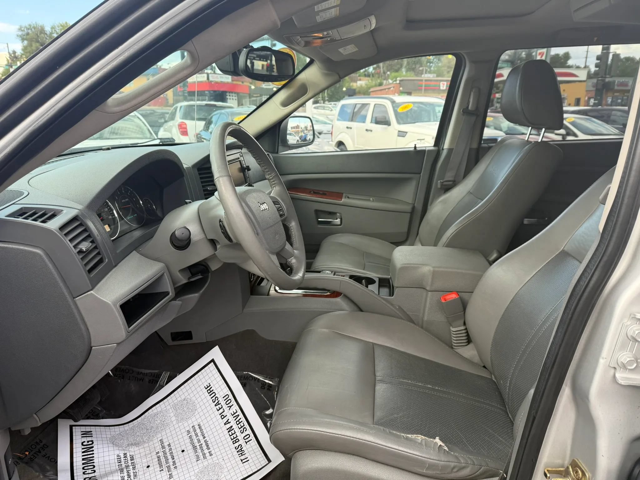 Used 2005 Jeep Grand Cherokee Limited AWD/4WD image 10