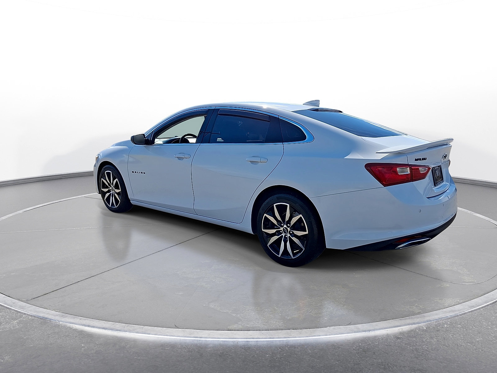 Used 2024 Chevrolet Malibu RS FWD image 6