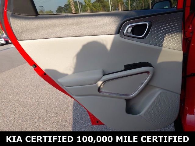 Certified 2025 Kia Soul LX image 20