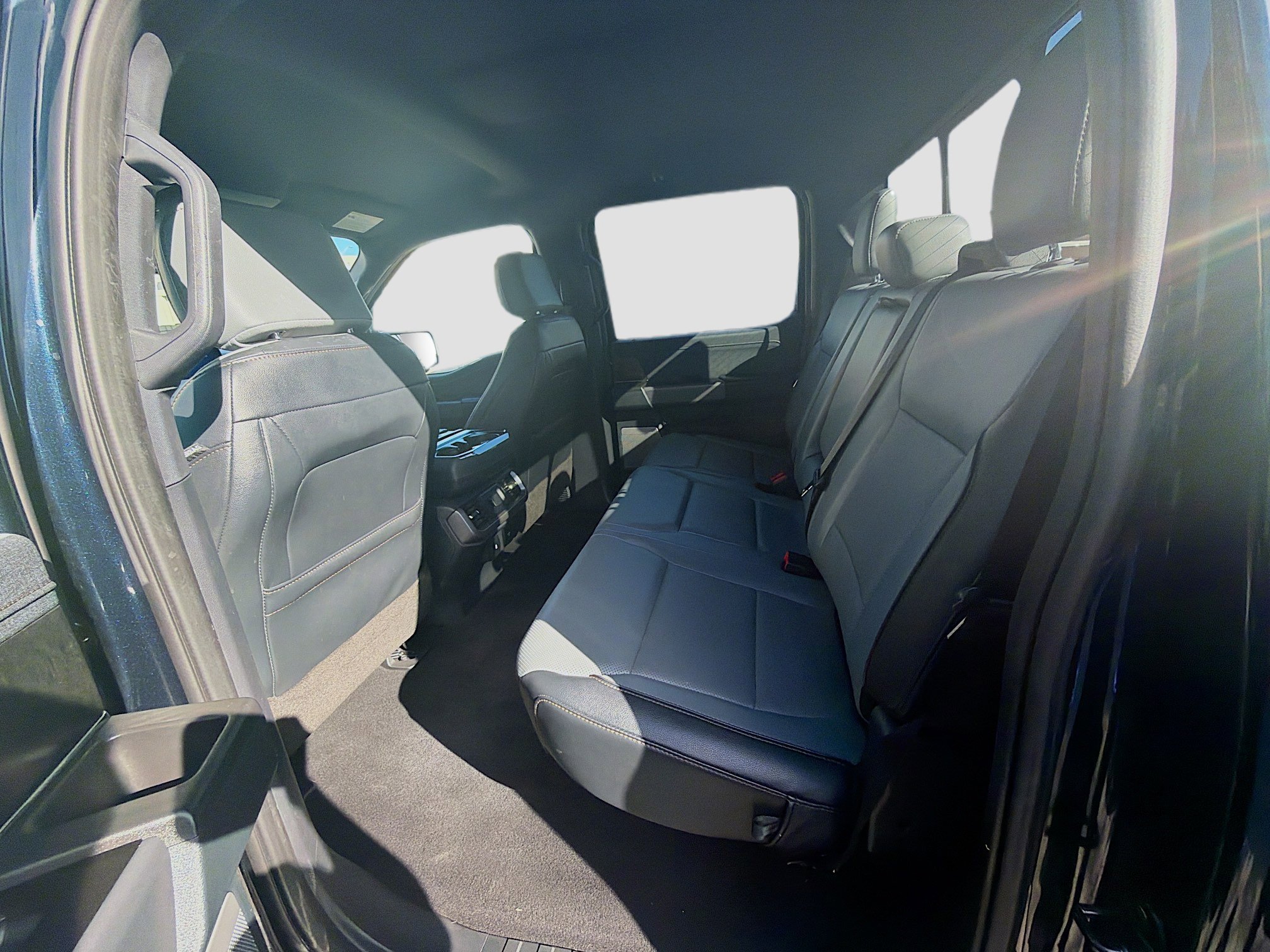 Used 2023 Ford F150 Lightning Lariat image 21