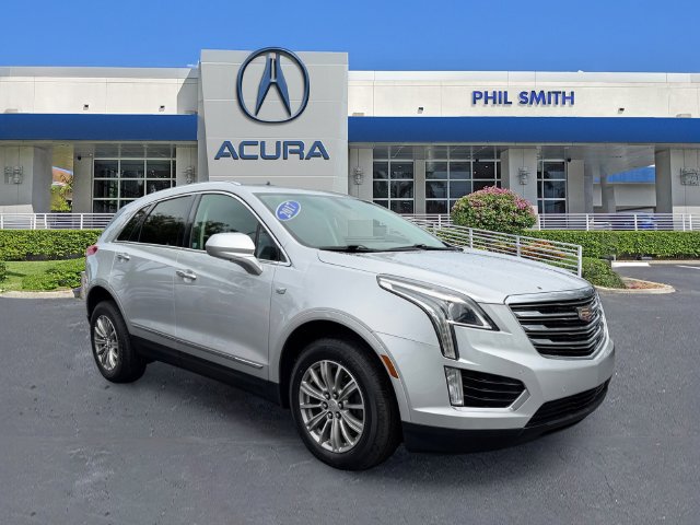 Used 2017 Cadillac XT5 Luxury FWD image 3