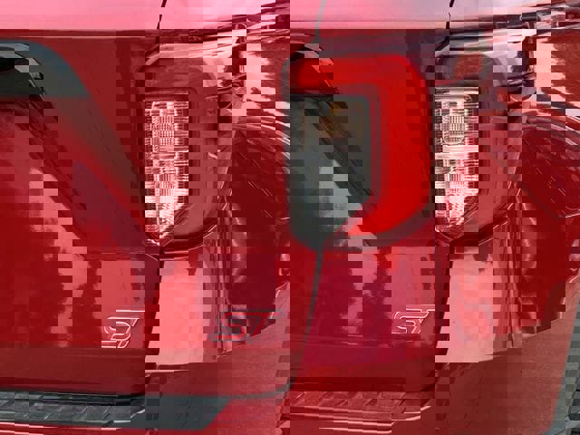 Used 2022 Ford Explorer ST w/ Equipment Group 401A AWD/4WD image 8