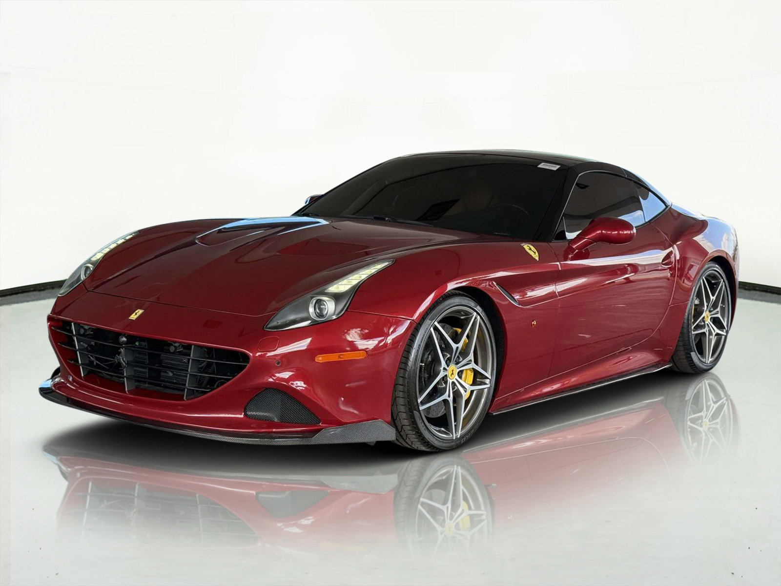 Used 2017 Ferrari California T image 30