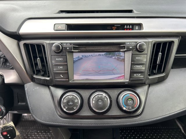 Used 2018 Toyota RAV4 LE image 23