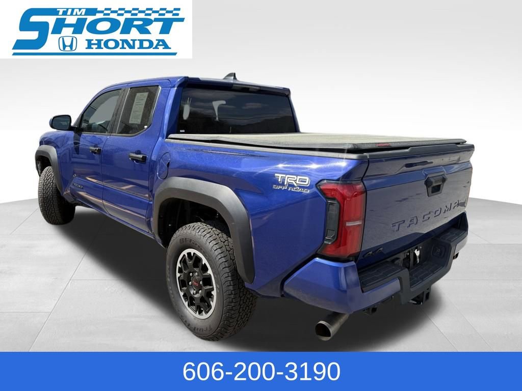 Used 2025 Toyota Tacoma TRD Off-Road image 10