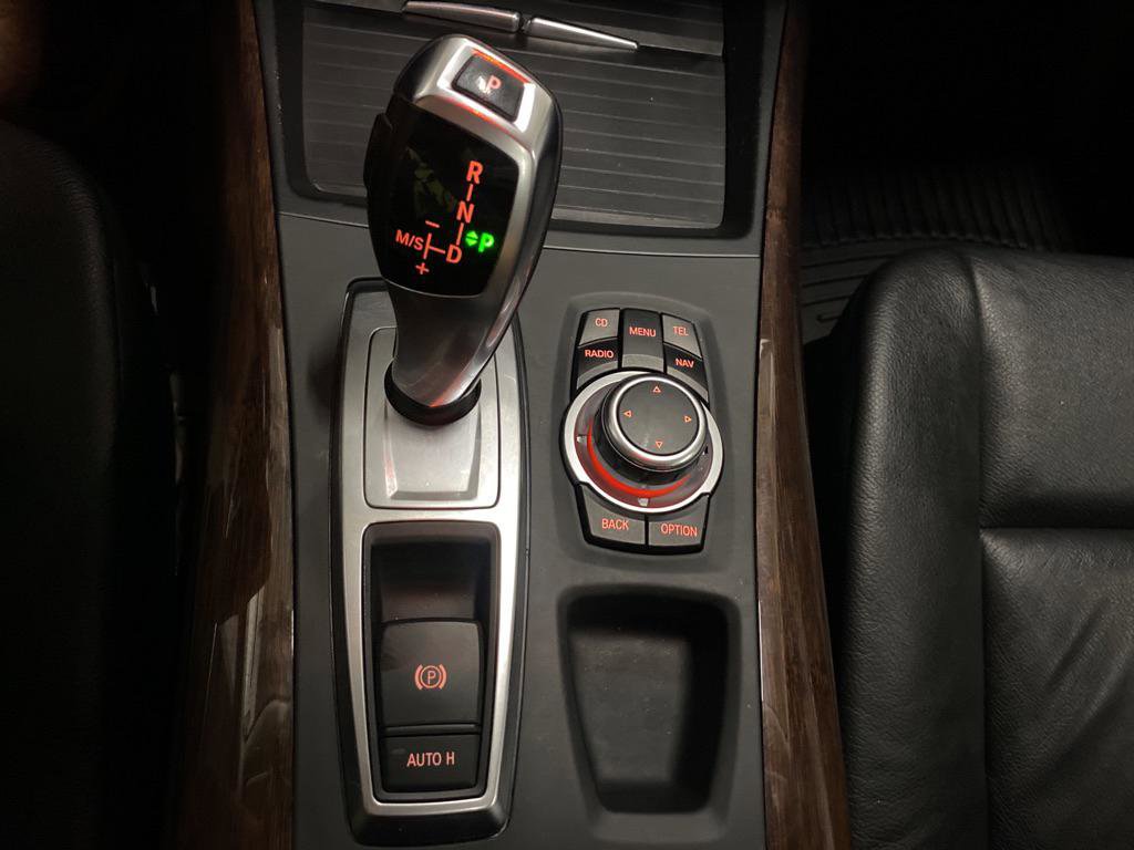 Used 2011 BMW X5 xDrive35d image 15