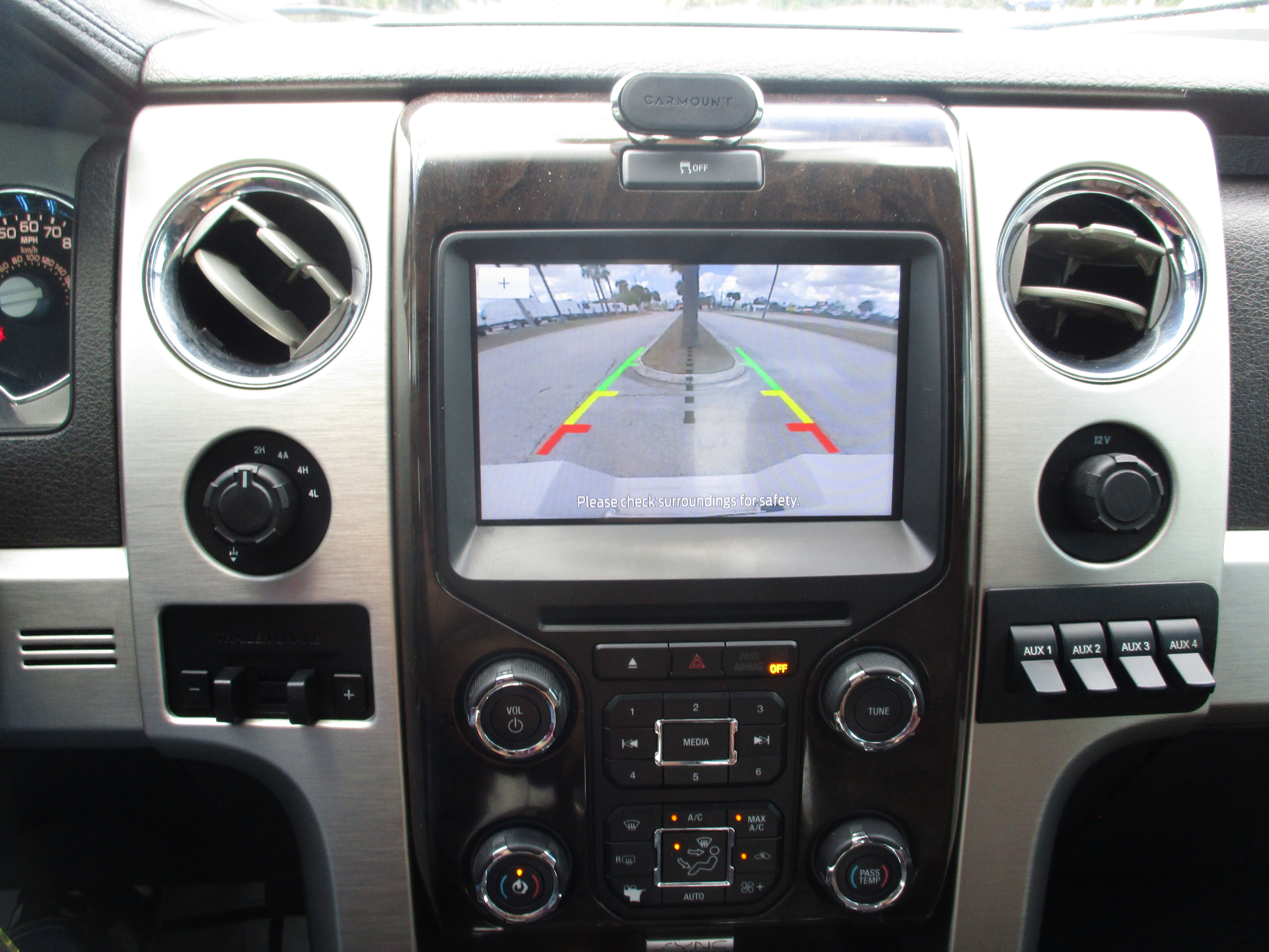 Used 2014 Ford F150 Platinum image 20