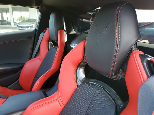 Used 2021 Chevrolet Corvette Stingray Preferred Cpe w/ Z51 Performance Package RWD image 7