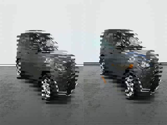 Used 2023 Kia Soul LX w/ Option Group 015 image 5