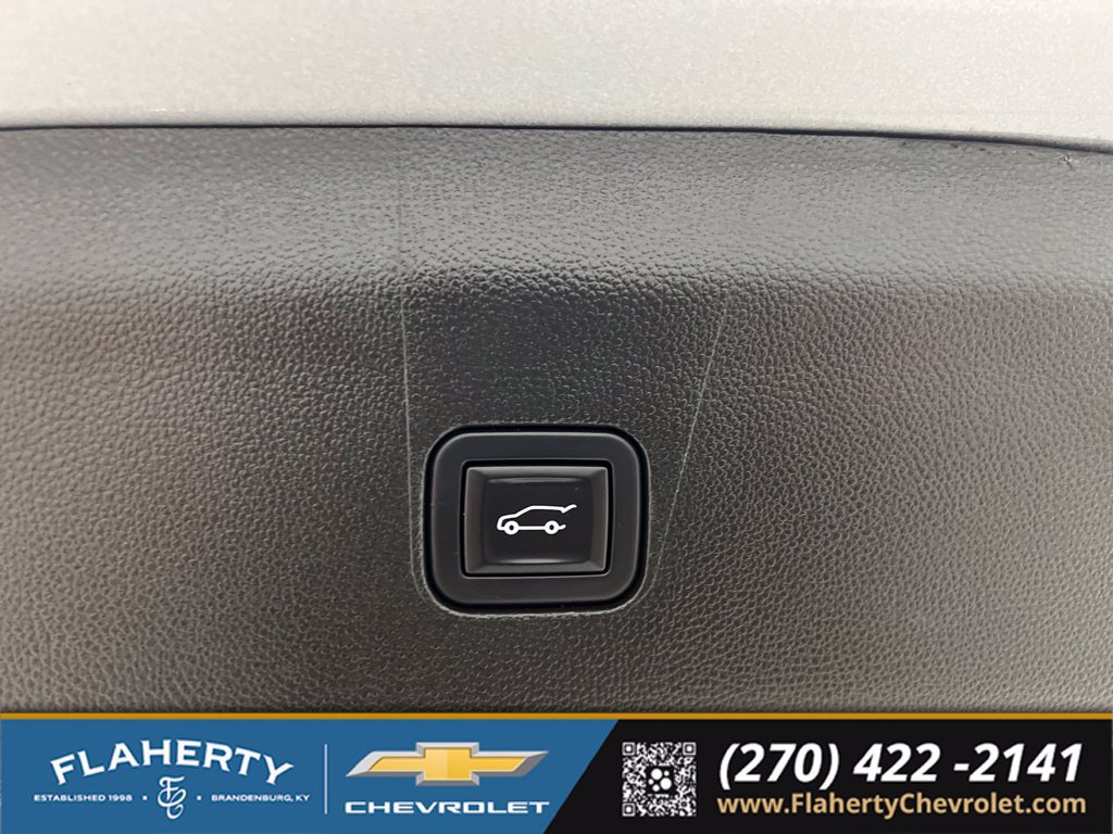 Used 2024 Buick Enclave Essence w/ Experience Buick Package FWD image 21