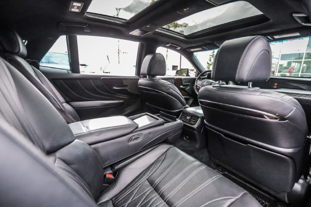 Used 2018 Lexus LS 500 AWD w/ Luxury Package image 66