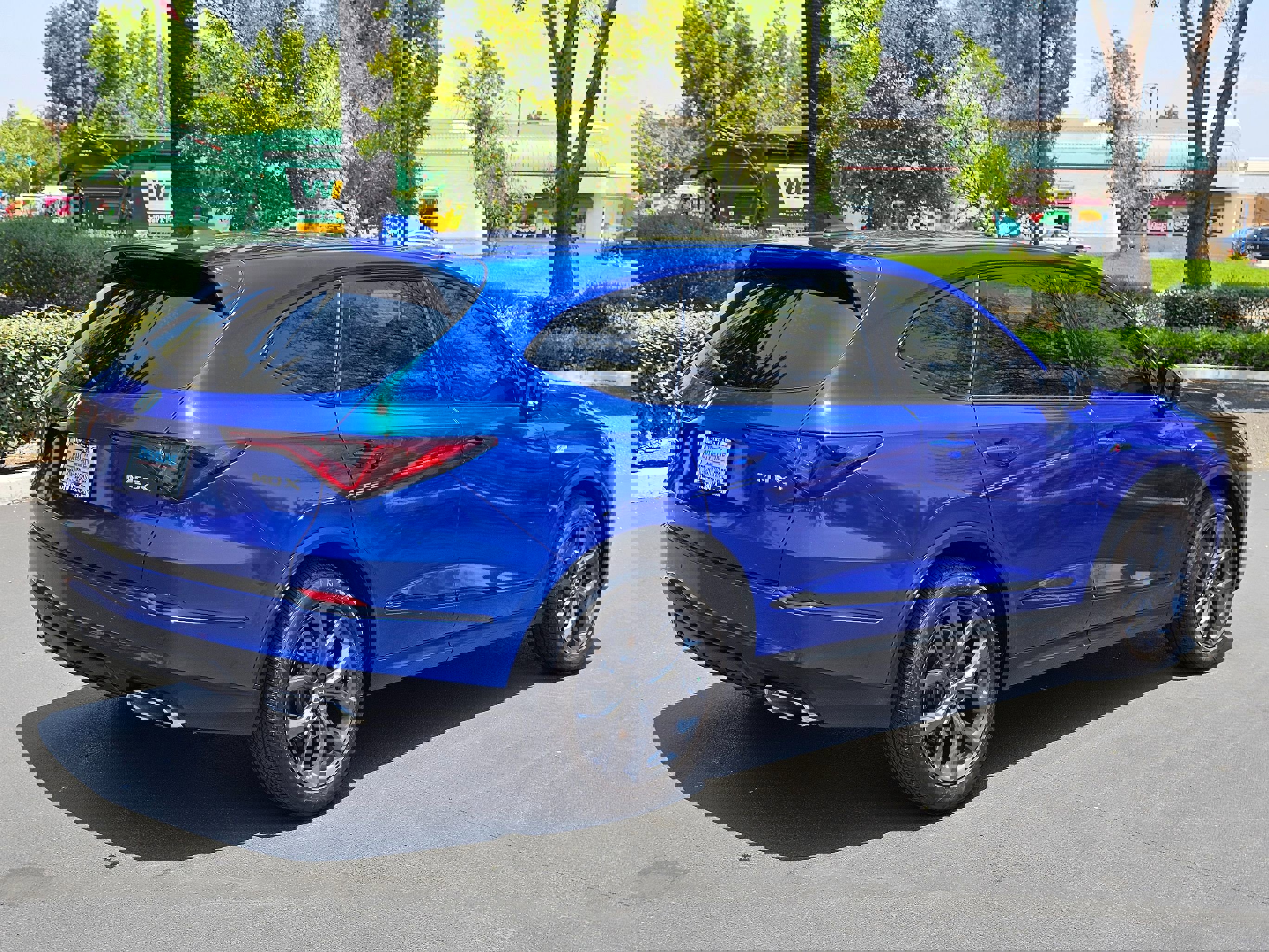 Used 2024 Acura MDX A-Spec image 2