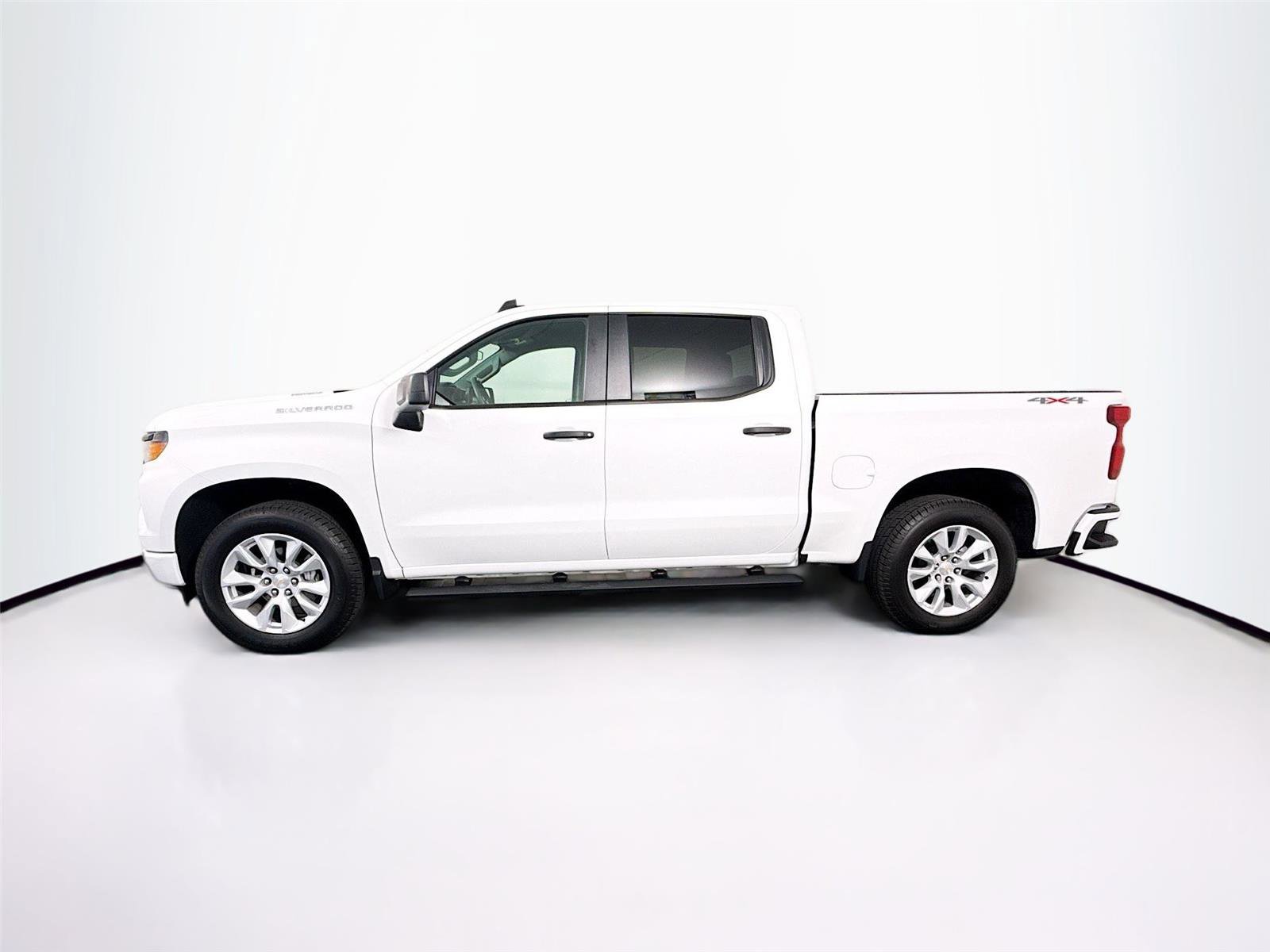 Used 2026 Chevrolet Silverado 1500 Custom AWD/4WD image 25